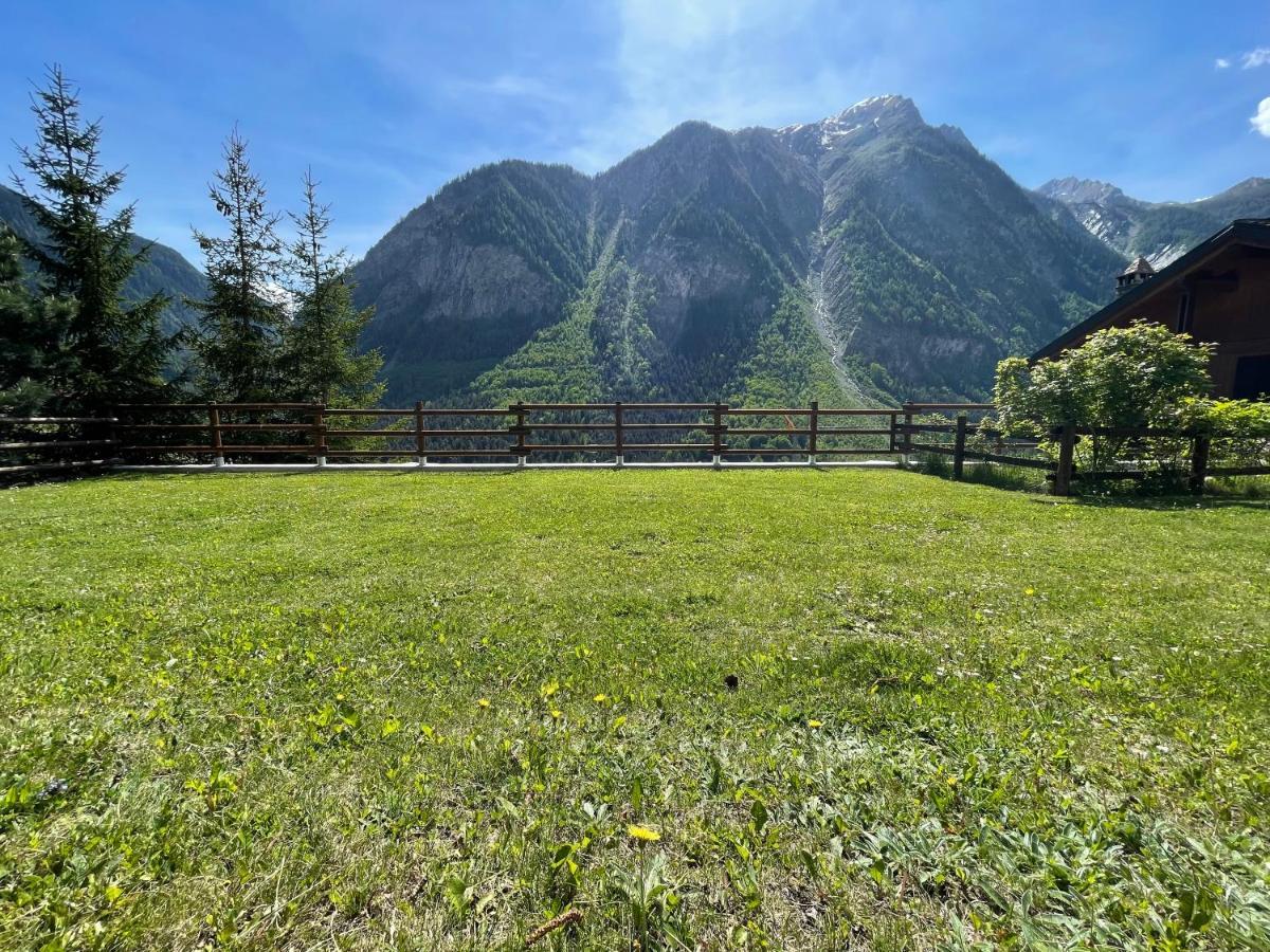 Courmayeur~Navetta Gratuita Per Il Centro+Impianti 外观 照片