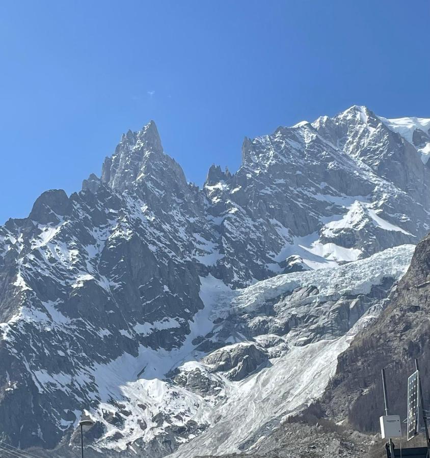Courmayeur~Navetta Gratuita Per Il Centro+Impianti 外观 照片